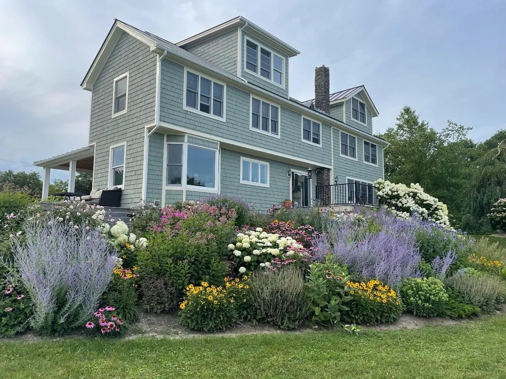 25 Ministry Lane South Hero VT 05486