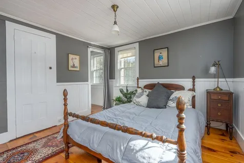17 Drake Hill Road Strafford NH 03884
