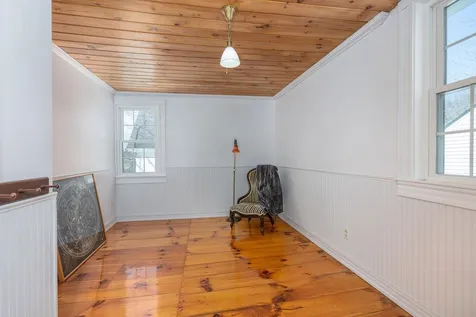 17 Drake Hill Road Strafford NH 03884