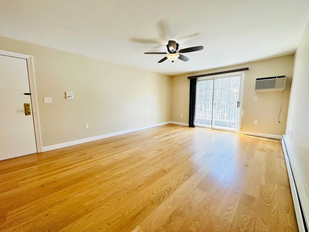 1 Bittersweet Road Nashua NH 03060