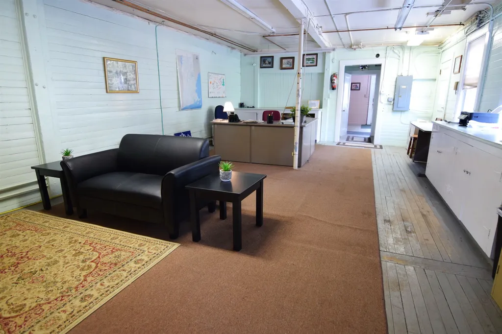 79 Main Street Lancaster NH 03584