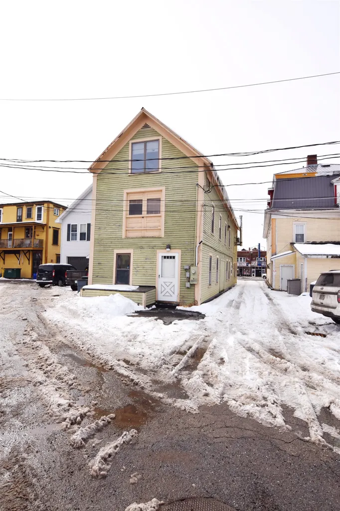 79 Main Street Lancaster NH 03584