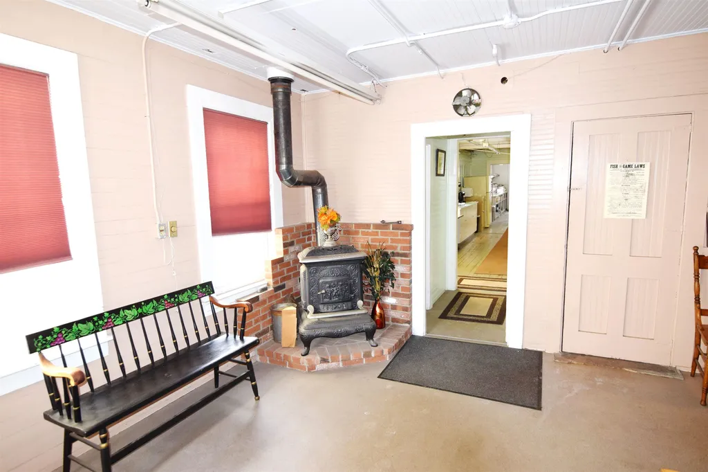 79 Main Street Lancaster NH 03584
