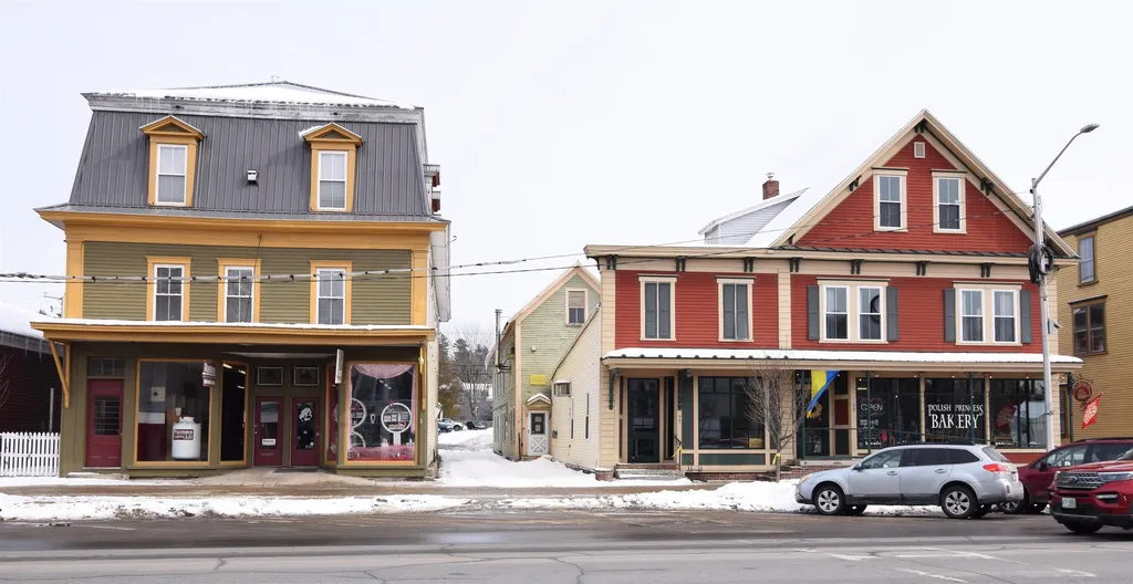 79 Main Street Lancaster NH 03584