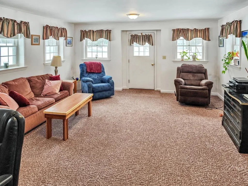 23 Grandview Avenue Lebanon NH 03766