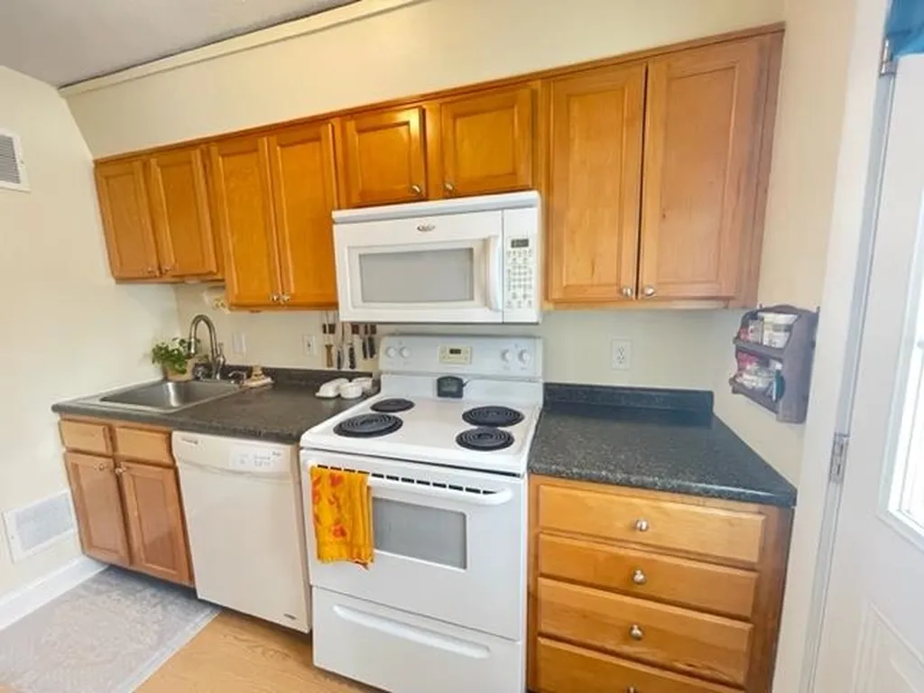 616 Portland Street Rochester NH 03867