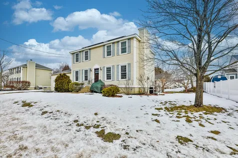 3036 Bodwell Road Manchester NH 03109
