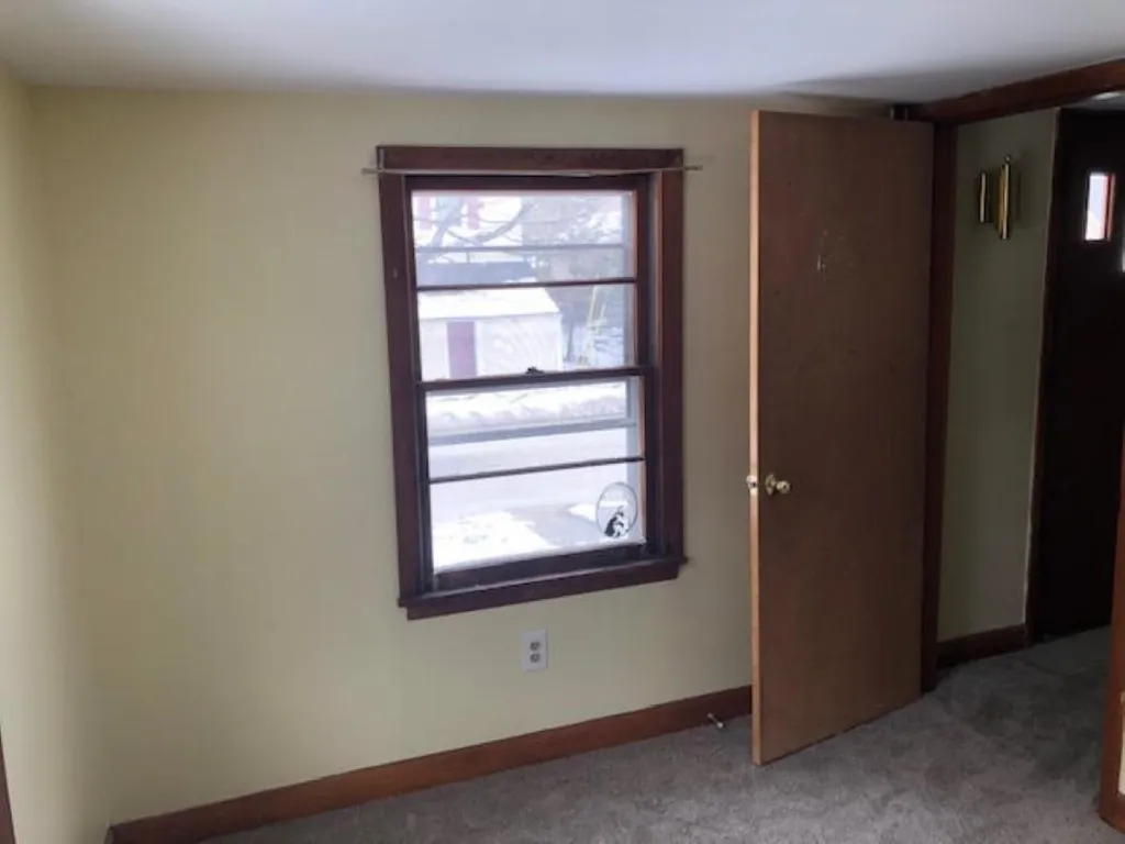 176 Howard Street Keene NH 03431