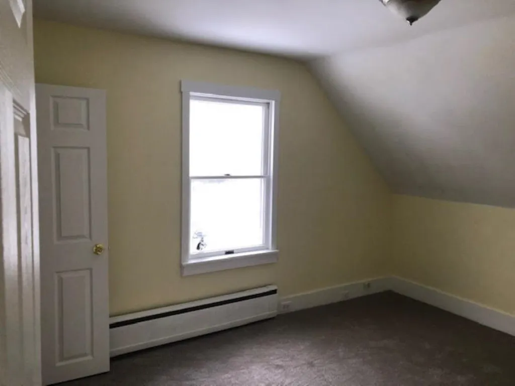 176 Howard Street Keene NH 03431