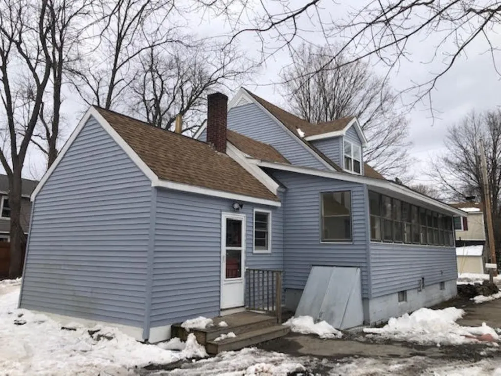 176 Howard Street Keene NH 03431