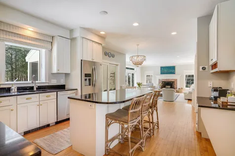 10 Finn Avenue Newfields NH 03856