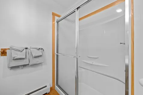 13 Woodsview Lane Lincoln NH 03251