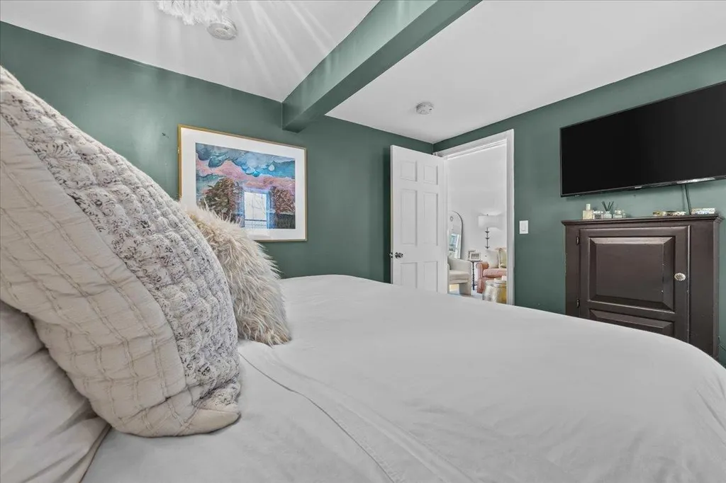 26 Bright Street Burlington VT 05401