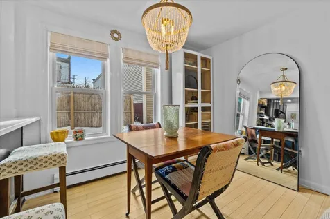 26 Bright Street Burlington VT 05401