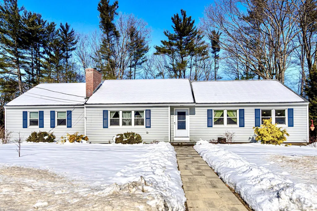 47 Currier Avenue Peterborough NH 03458