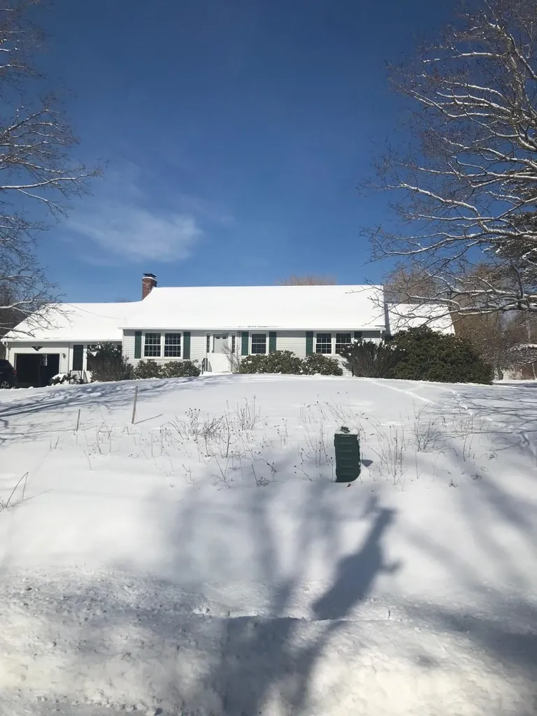 5 Lary Road Wolfeboro NH 03894