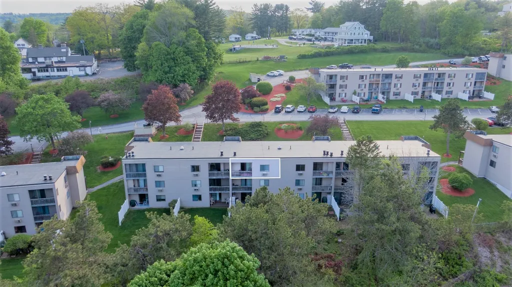 59 Treetop Circle Laconia NH 03246