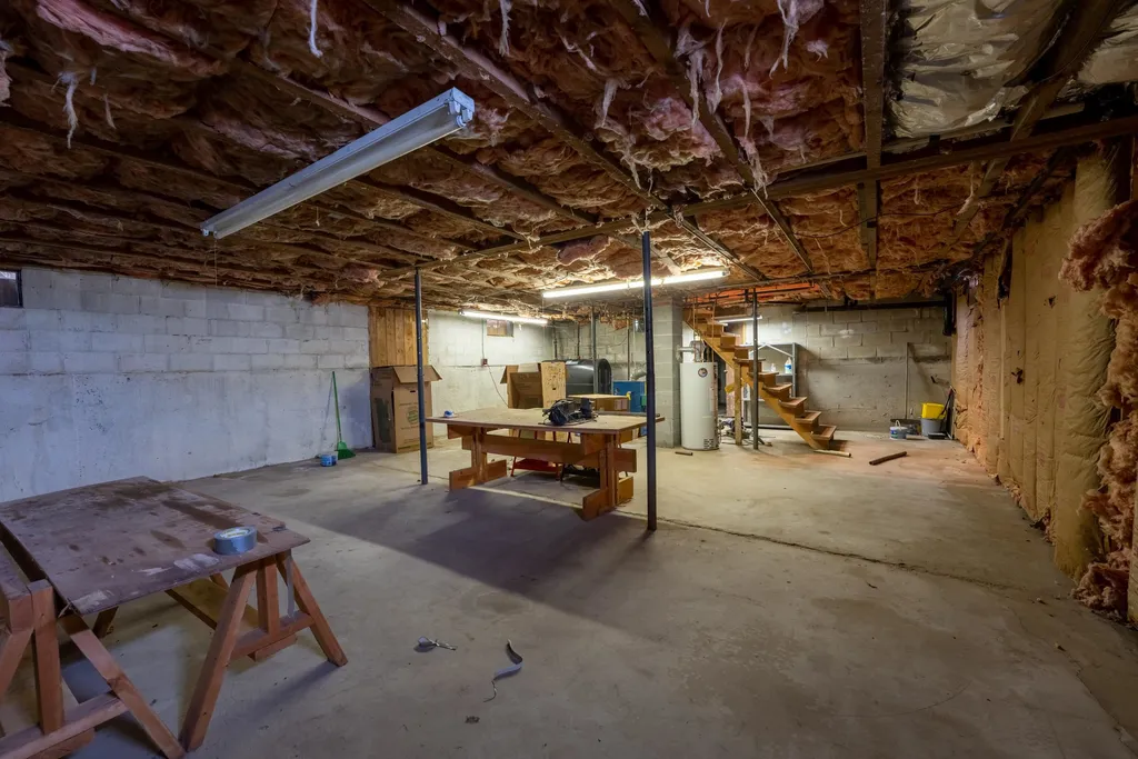 2119 County Road Haverhill NH 03774