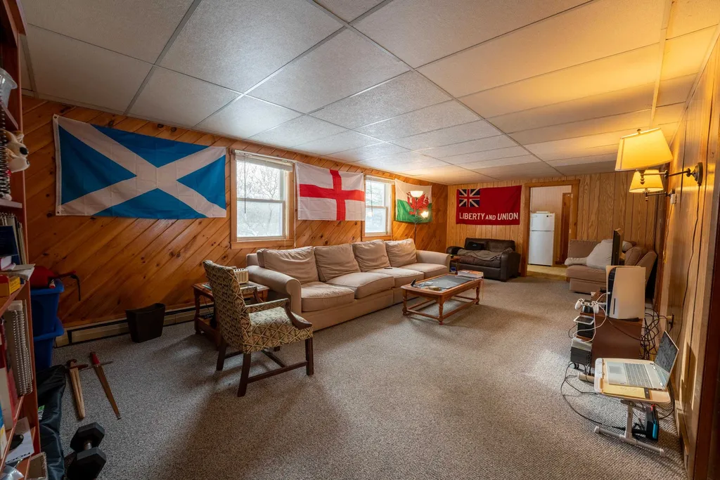 2119 County Road Haverhill NH 03774