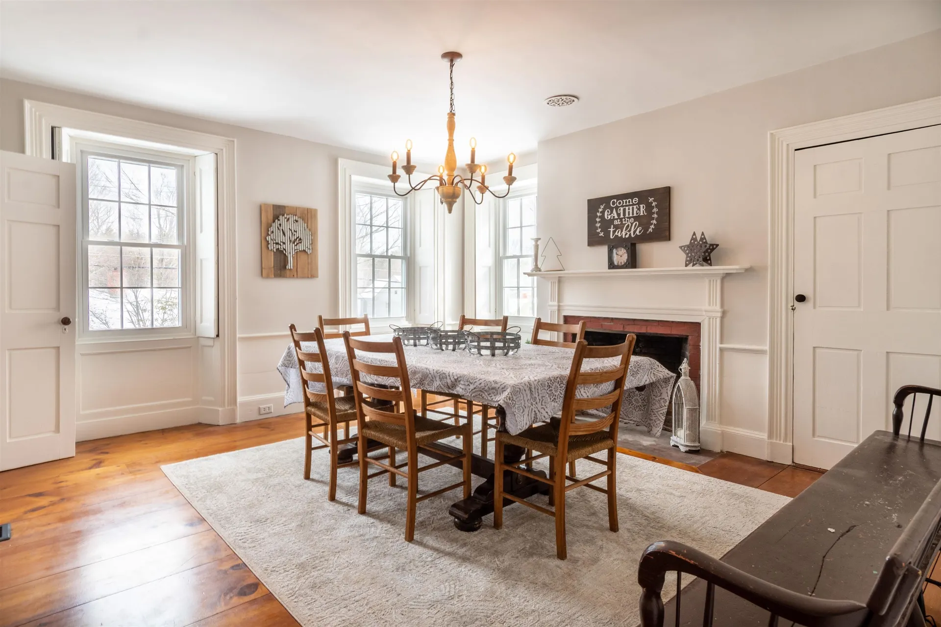 189 Main Street Francestown NH 03043