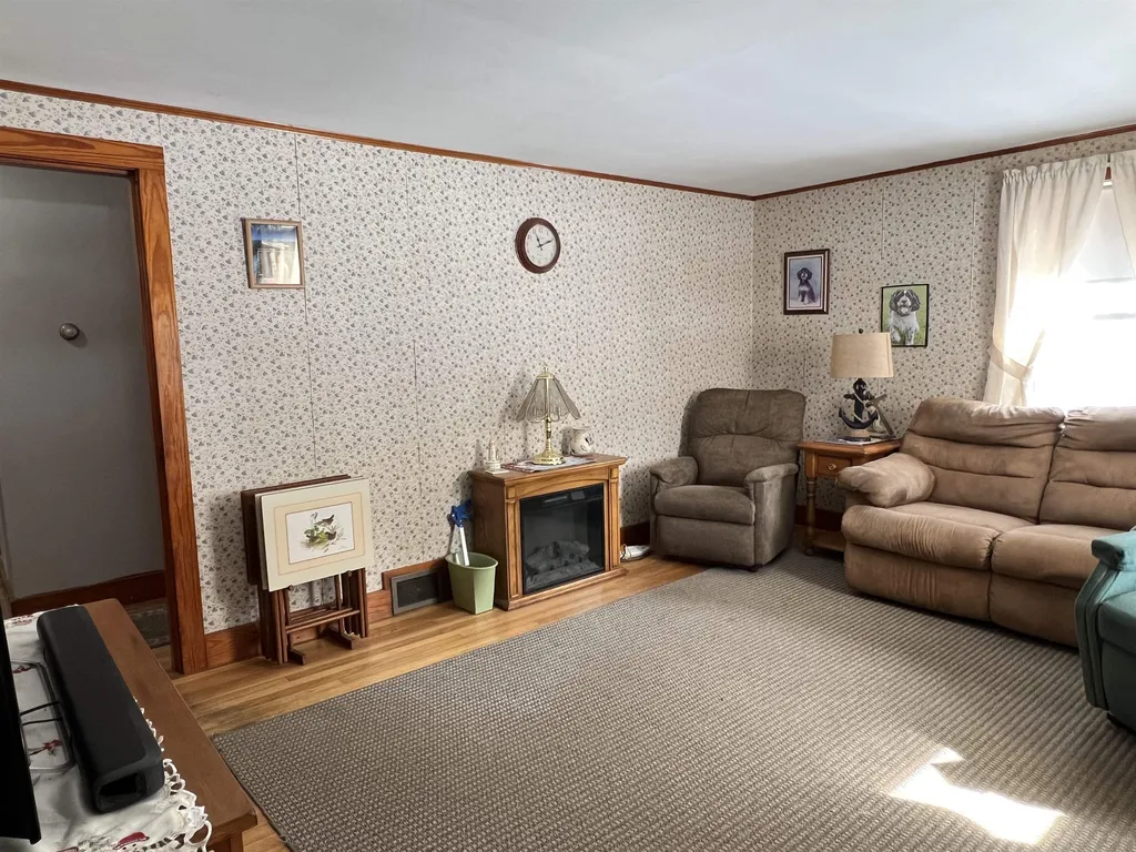 23 High Street Walpole NH 03608