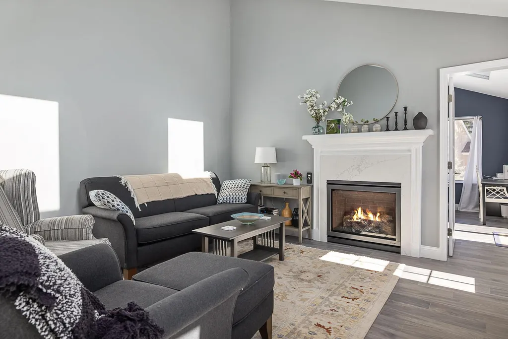 27 Drakes Landing Hampton NH 03842