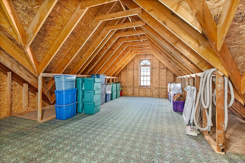 27 Drakes Landing Hampton NH 03842