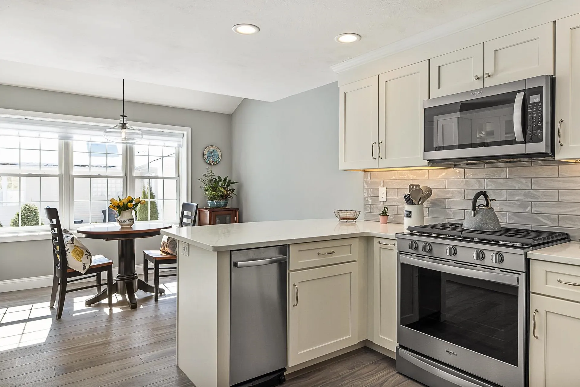27 Drakes Landing Hampton NH 03842