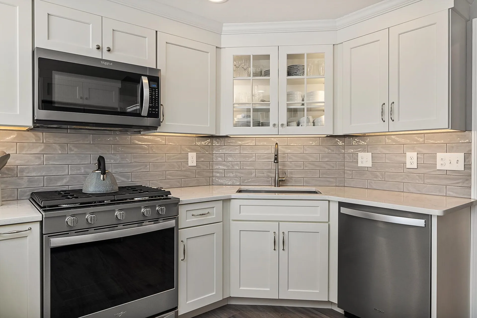 27 Drakes Landing Hampton NH 03842