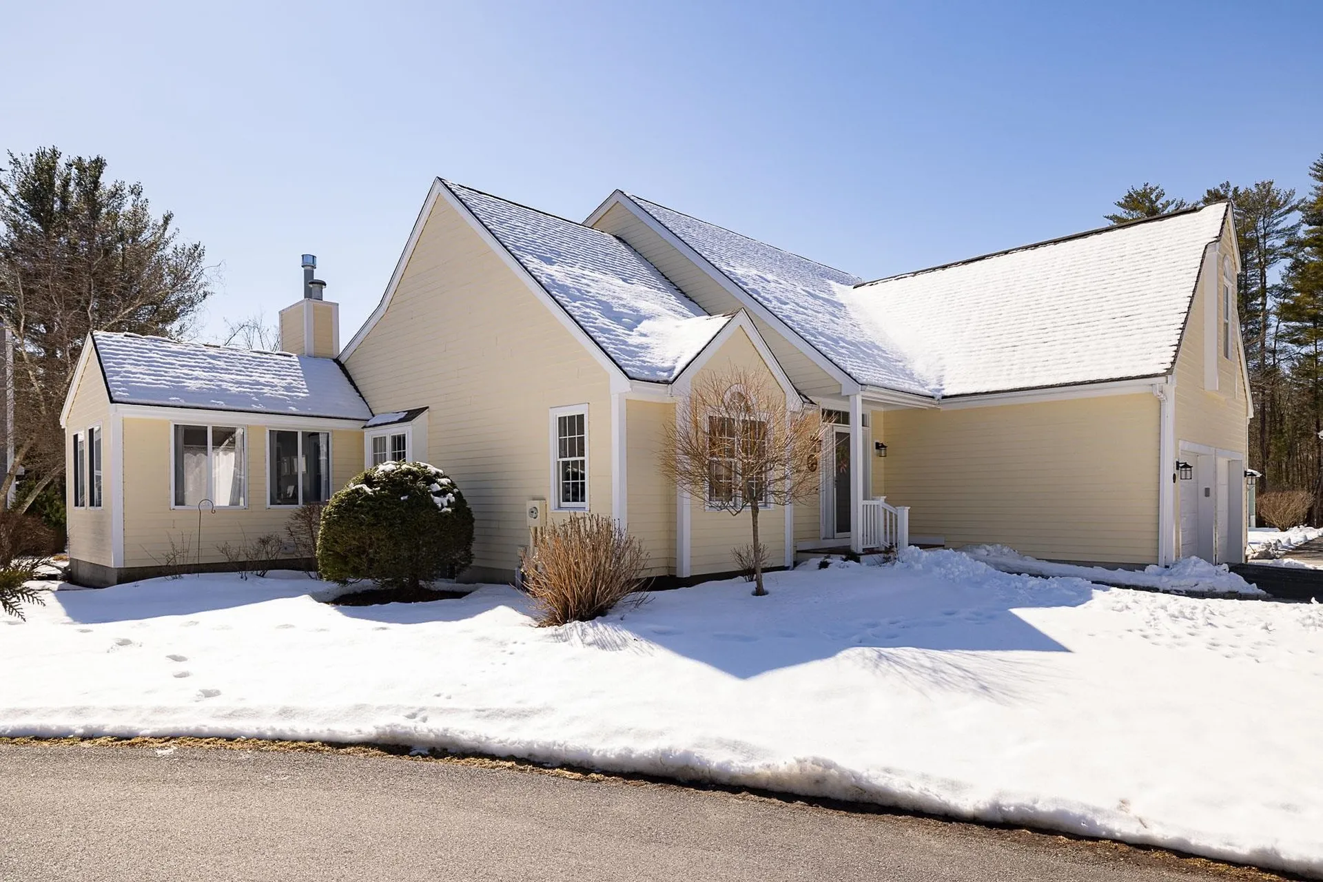 27 Drakes Landing Hampton NH 03842