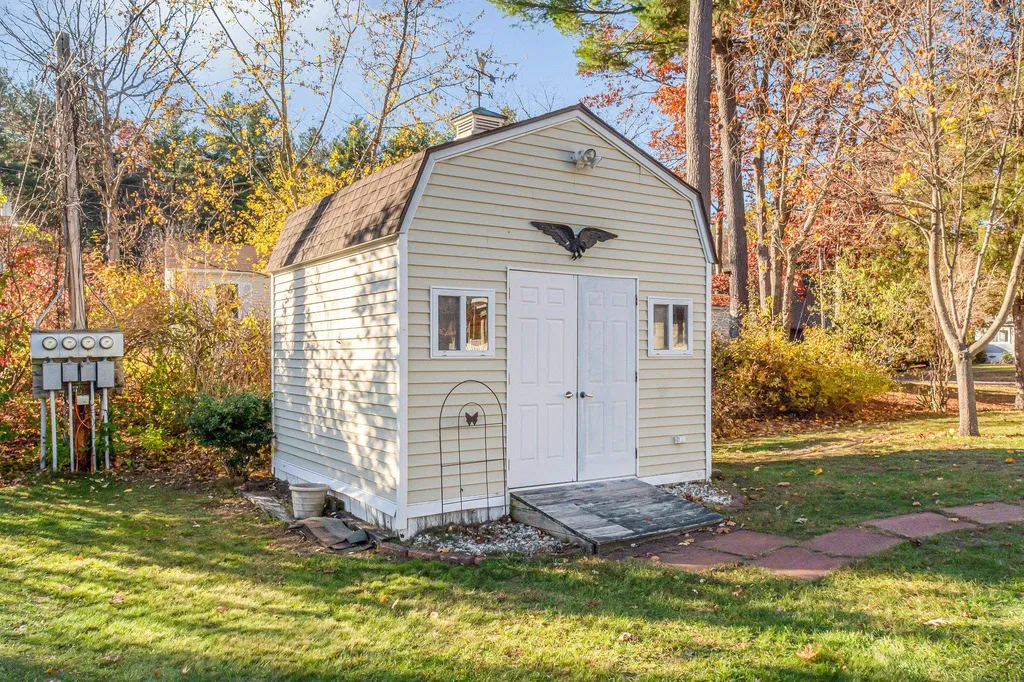 67 White Pine Drive Hollis NH 03049