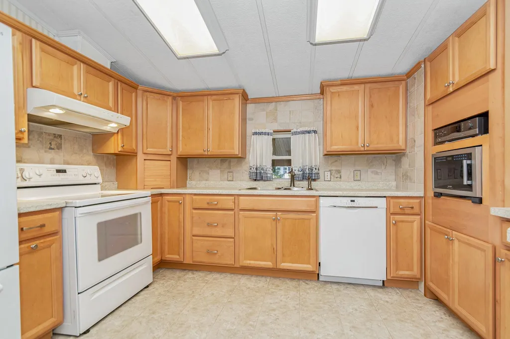67 White Pine Drive Hollis NH 03049