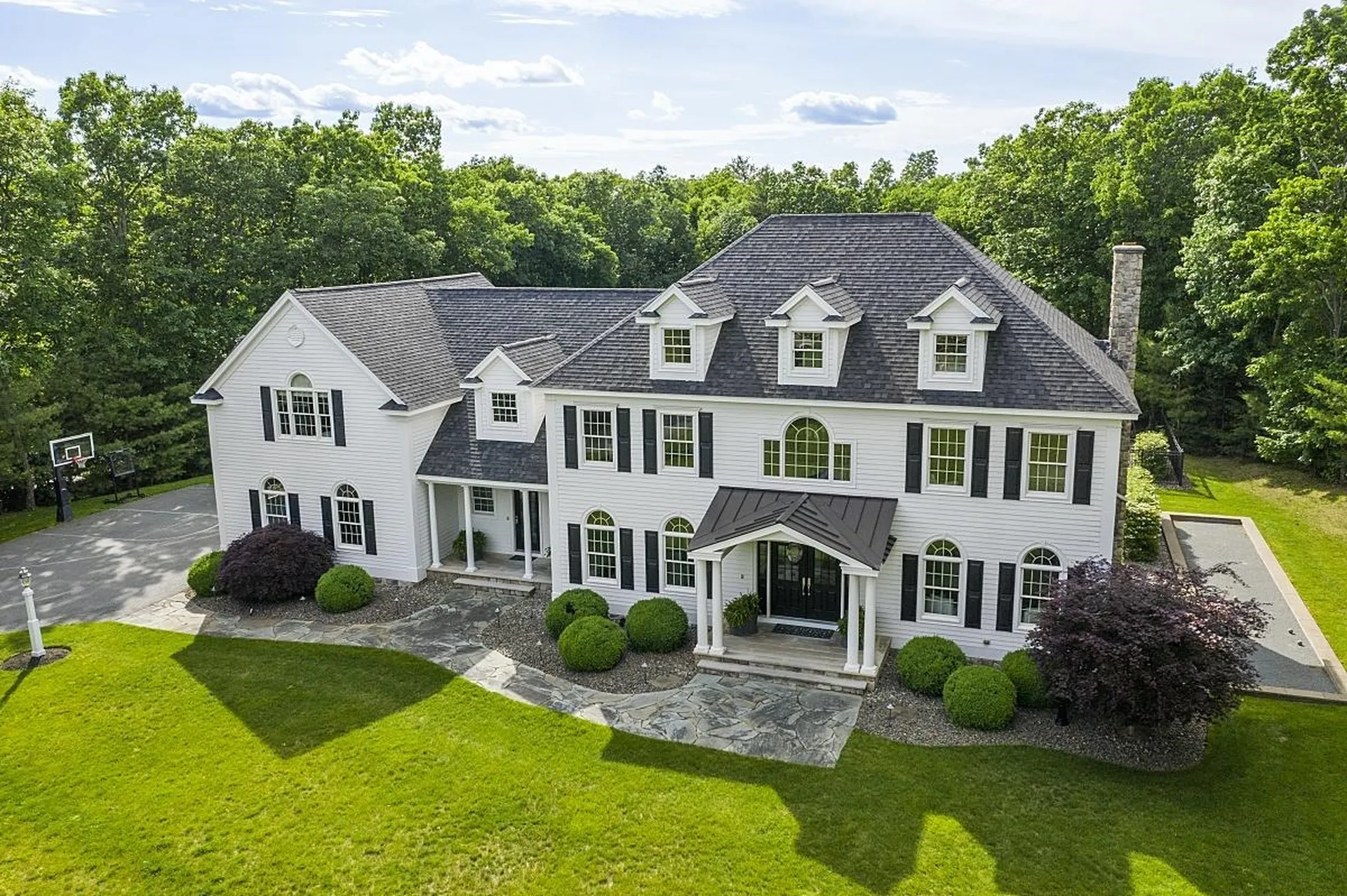 17 Bennington Road Windham NH 03087
