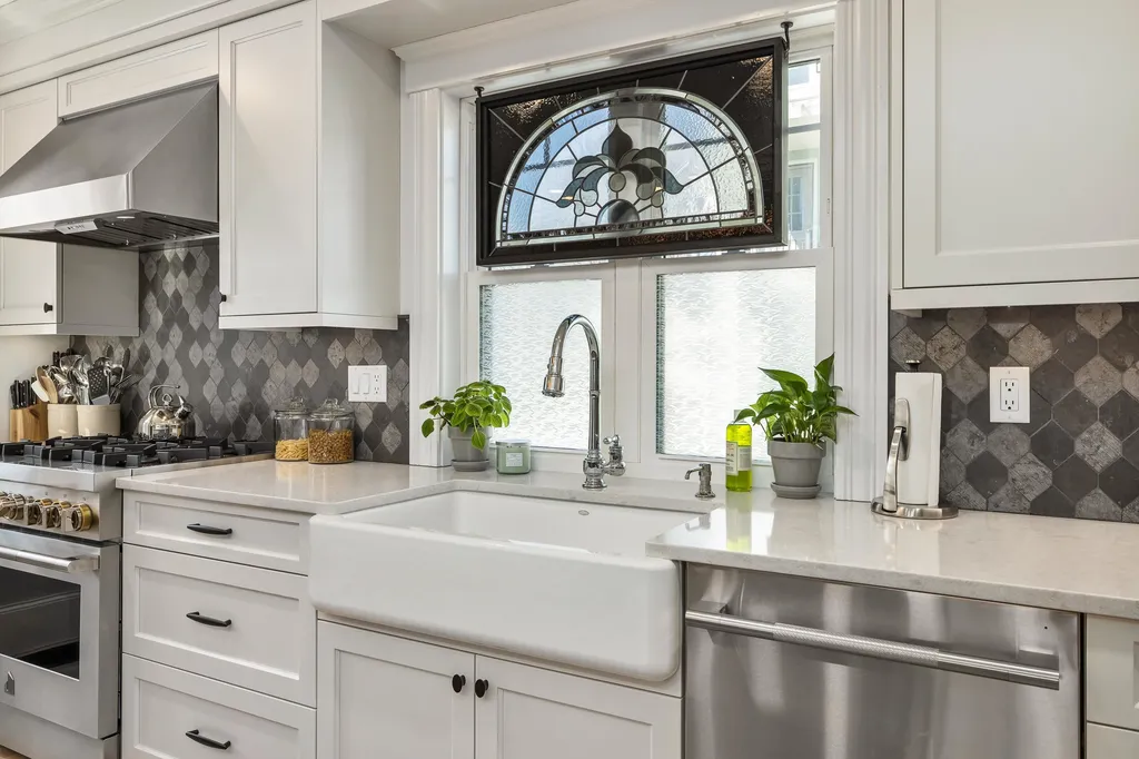 302 Miller Avenue Portsmouth NH 03801