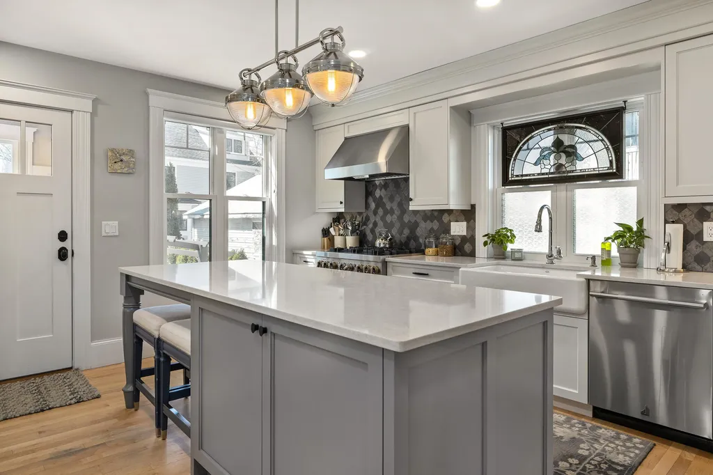 302 Miller Avenue Portsmouth NH 03801