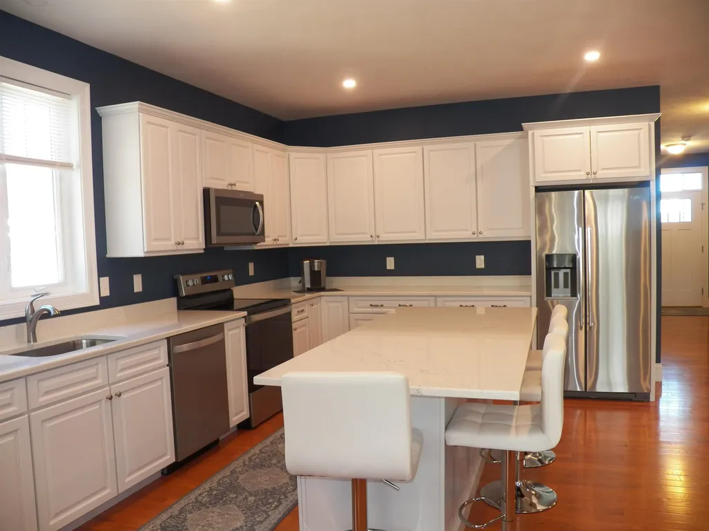 6 Russell Lane Raymond NH 03077