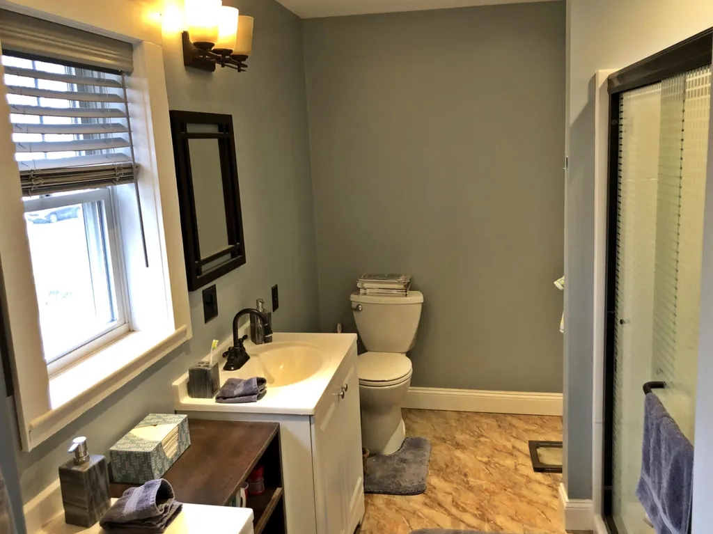 18 Howard Street Keene NH 03431