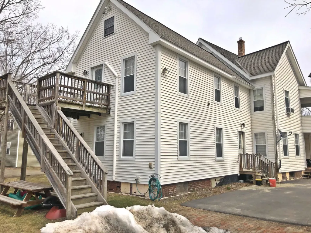 18 Howard Street Keene NH 03431