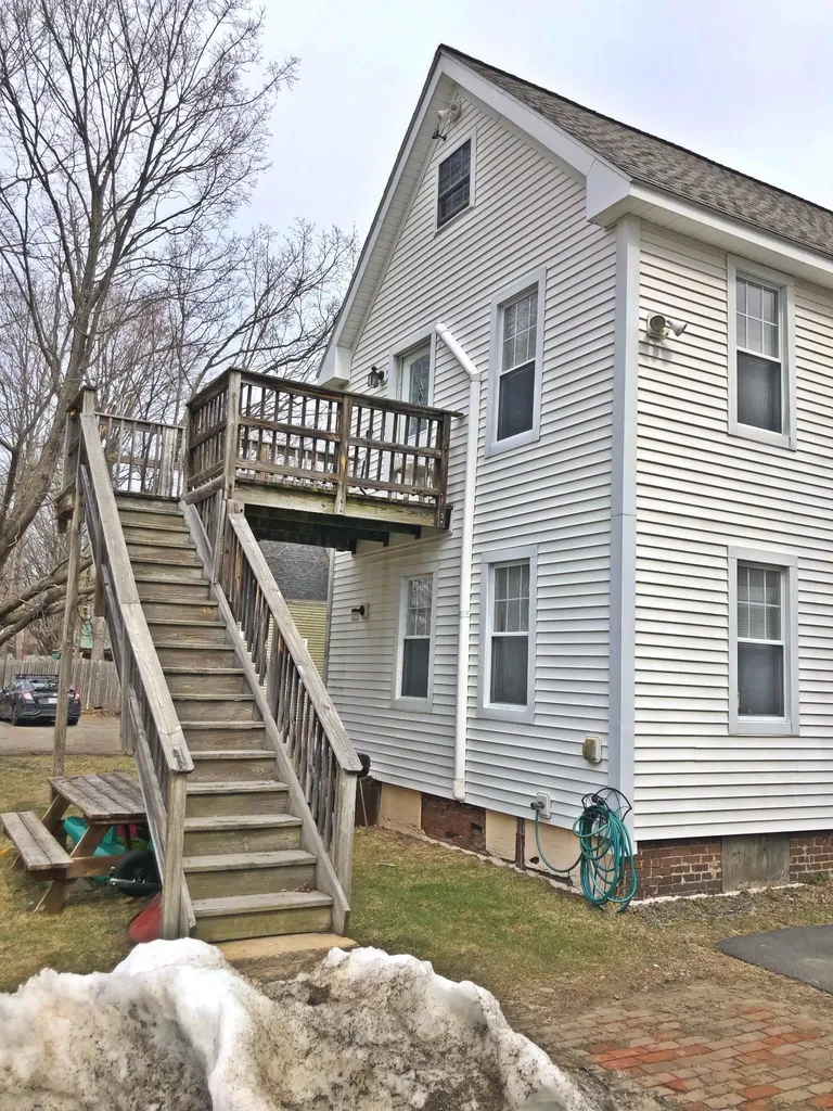 18 Howard Street Keene NH 03431