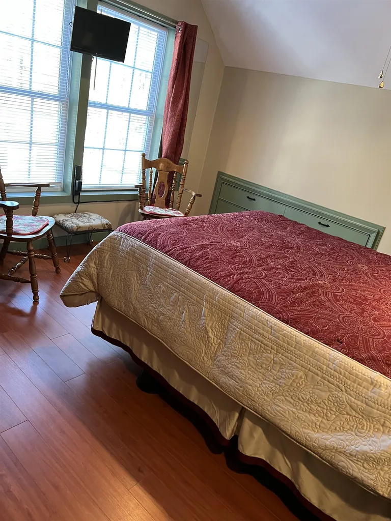 112 Leavitt Road Fremont NH 03044