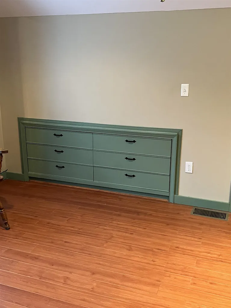 112 Leavitt Road Fremont NH 03044