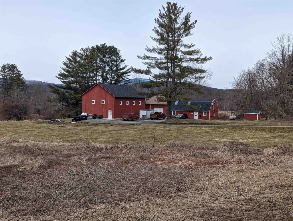 329 River Road Claremont NH 03743