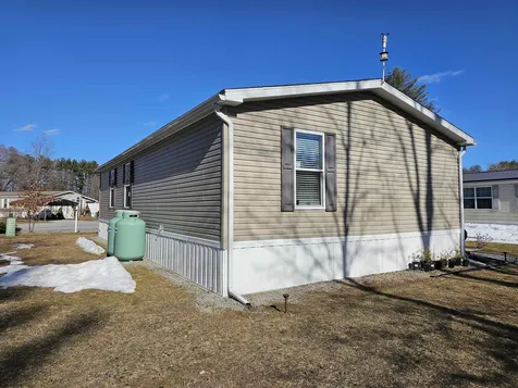 33 Rex Drive Concord NH 03303