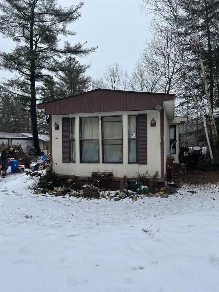 34 Seasons Lane Rochester NH 03867