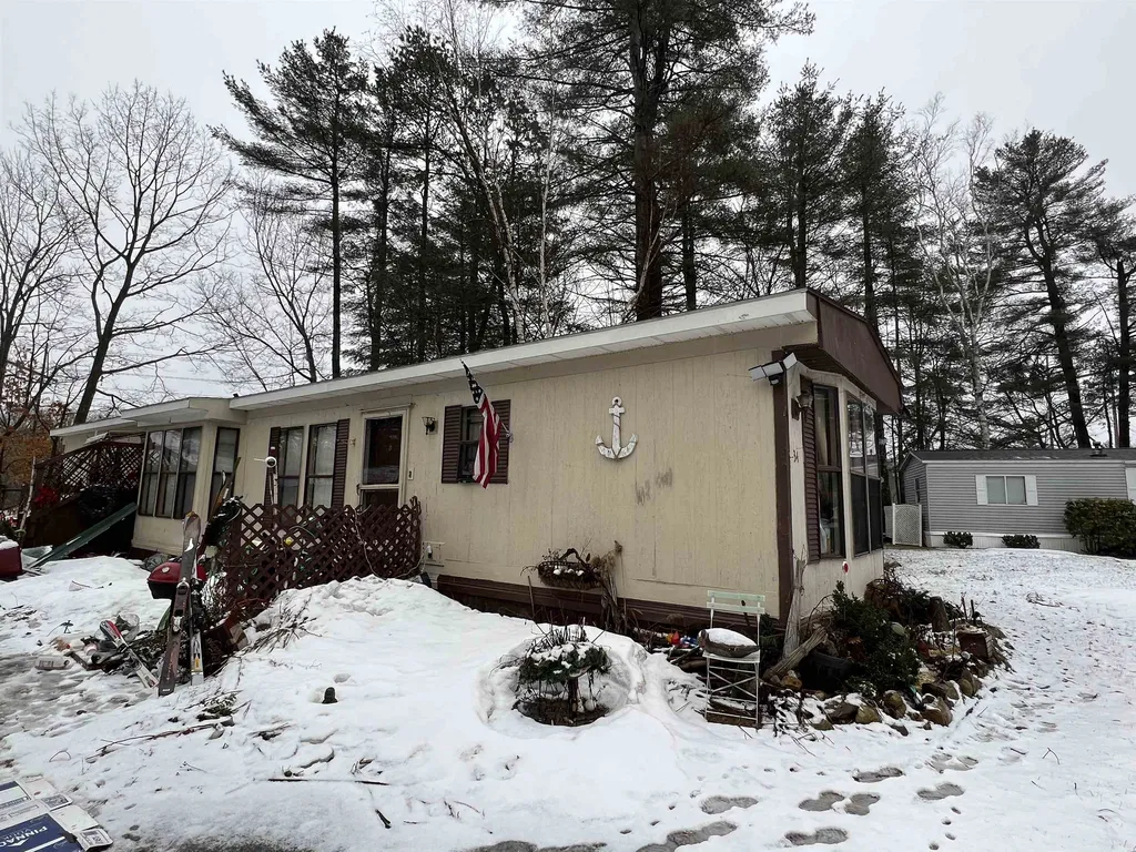 34 Seasons Lane Rochester NH 03867