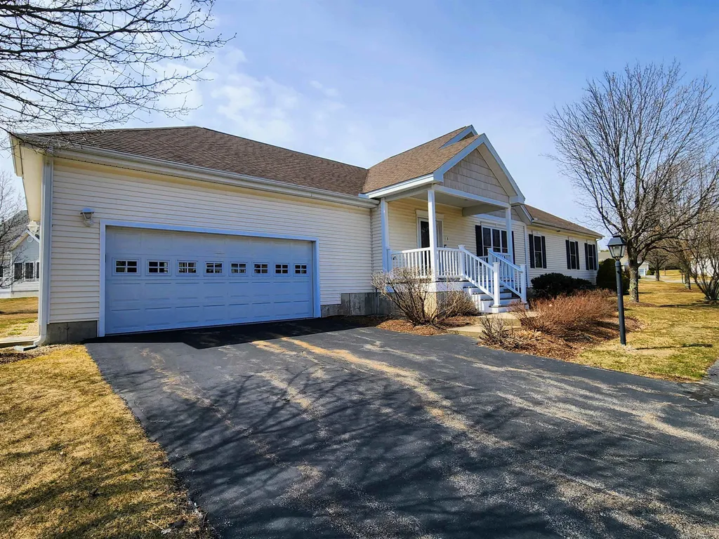 8 Morrison Drive Londonderry NH 03053