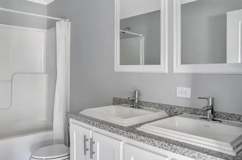 32 Margarets Way Ossipee NH 03864