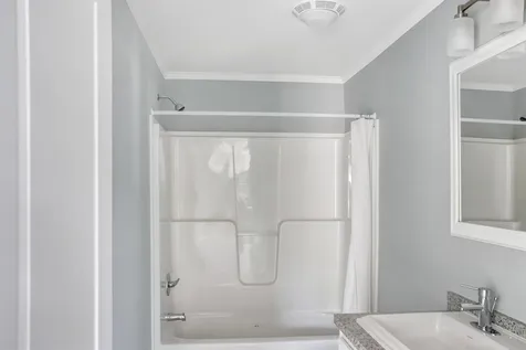 32 Margarets Way Ossipee NH 03864