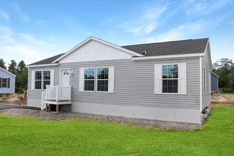 32 Margarets Way Ossipee NH 03864