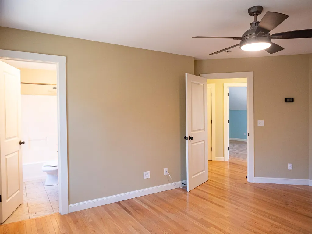20 Wood Ridge Lane Exeter NH 03833